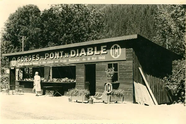 L'histoire du pont du diable s'inscrit à travers la roche